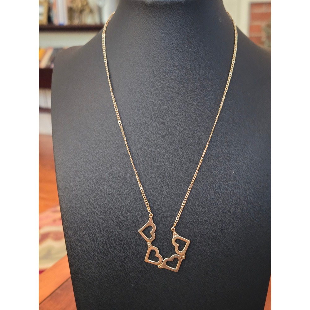 Avon 1985 Hearts In Motion Necklace Goldtone Signed Vintage